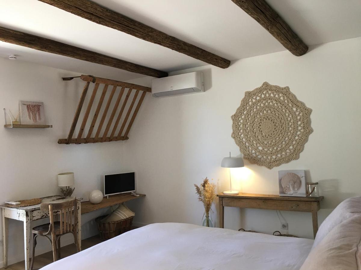 La Bergerie De Cigalon Bed and Breakfast Mouries Exteriör bild