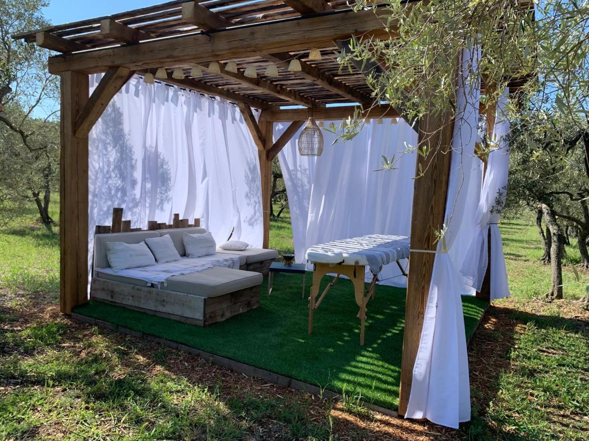 La Bergerie De Cigalon Bed and Breakfast Mouries Rum bild
